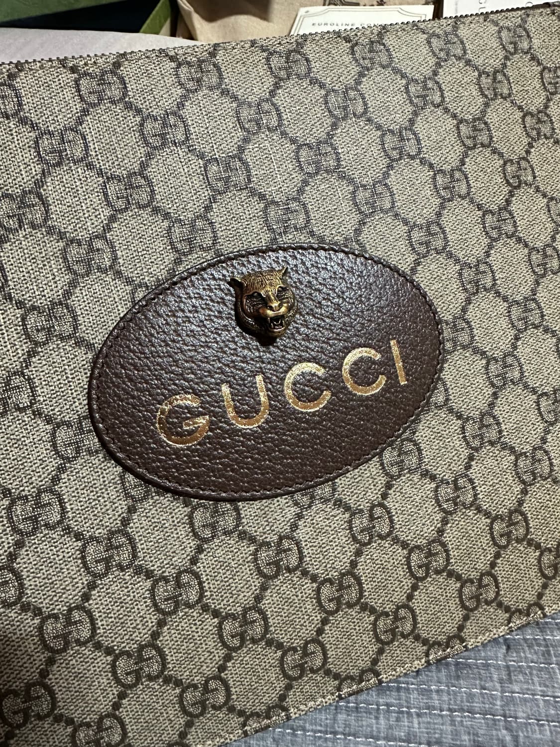 구찌 네오빈티지 GG 수프림 타이거헤드 클러치백 상품이미지4