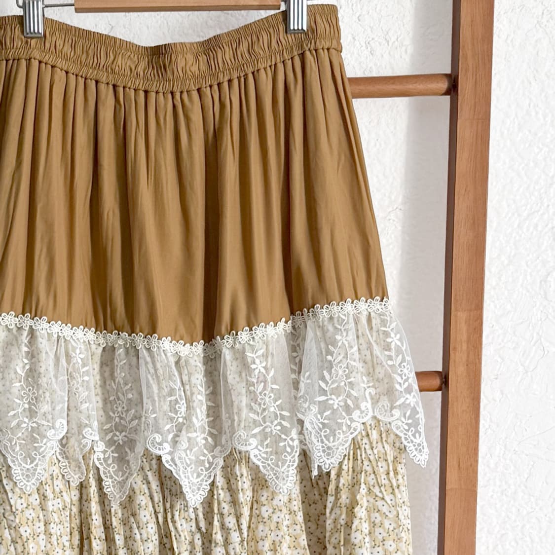 카라멜 크림 패치 스커트 상품이미지9