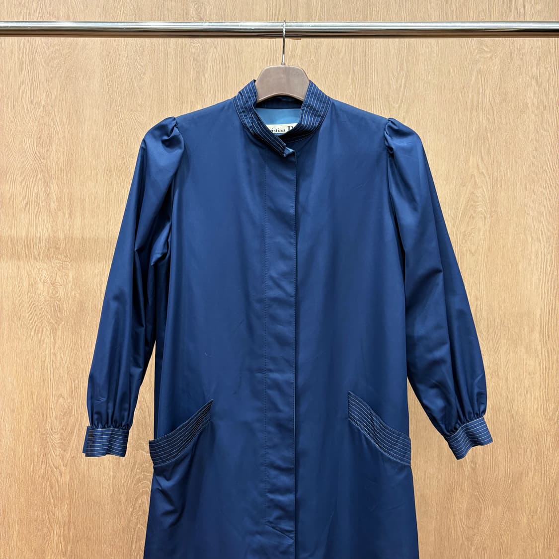 크리스찬 디올 프레타포르테 싱글 롱코트 숄더 퍼프 스티치 디테일 블루 상품이미지4
