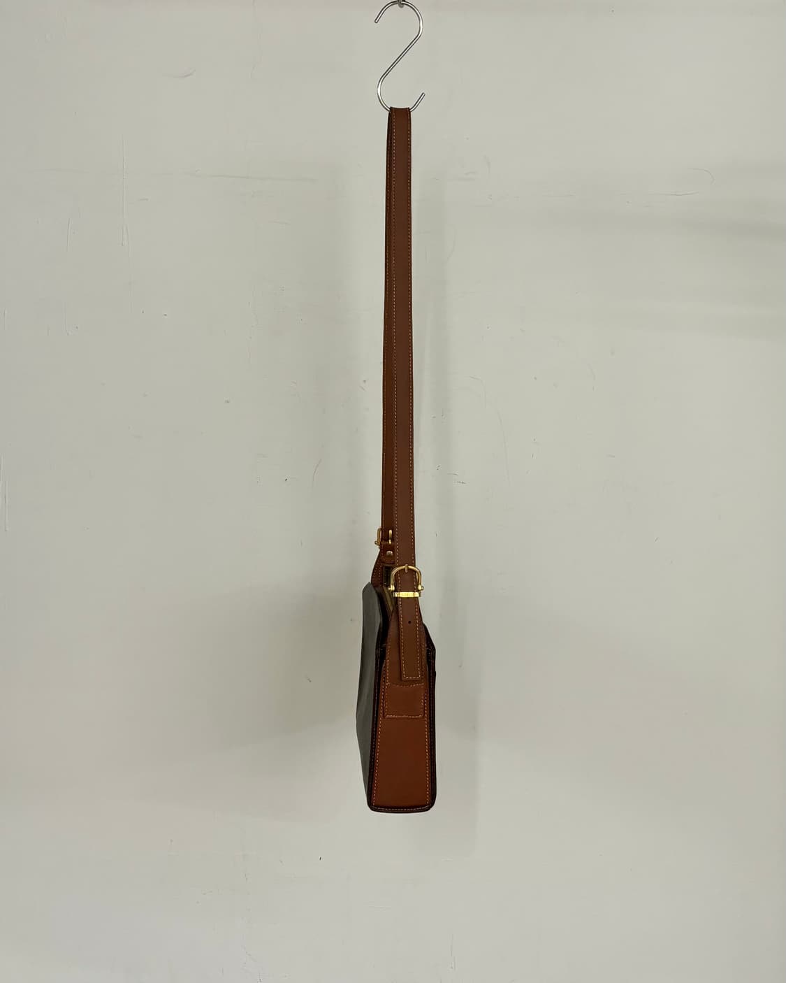 셀린느 브라운 마카담 크로스백  상품이미지5