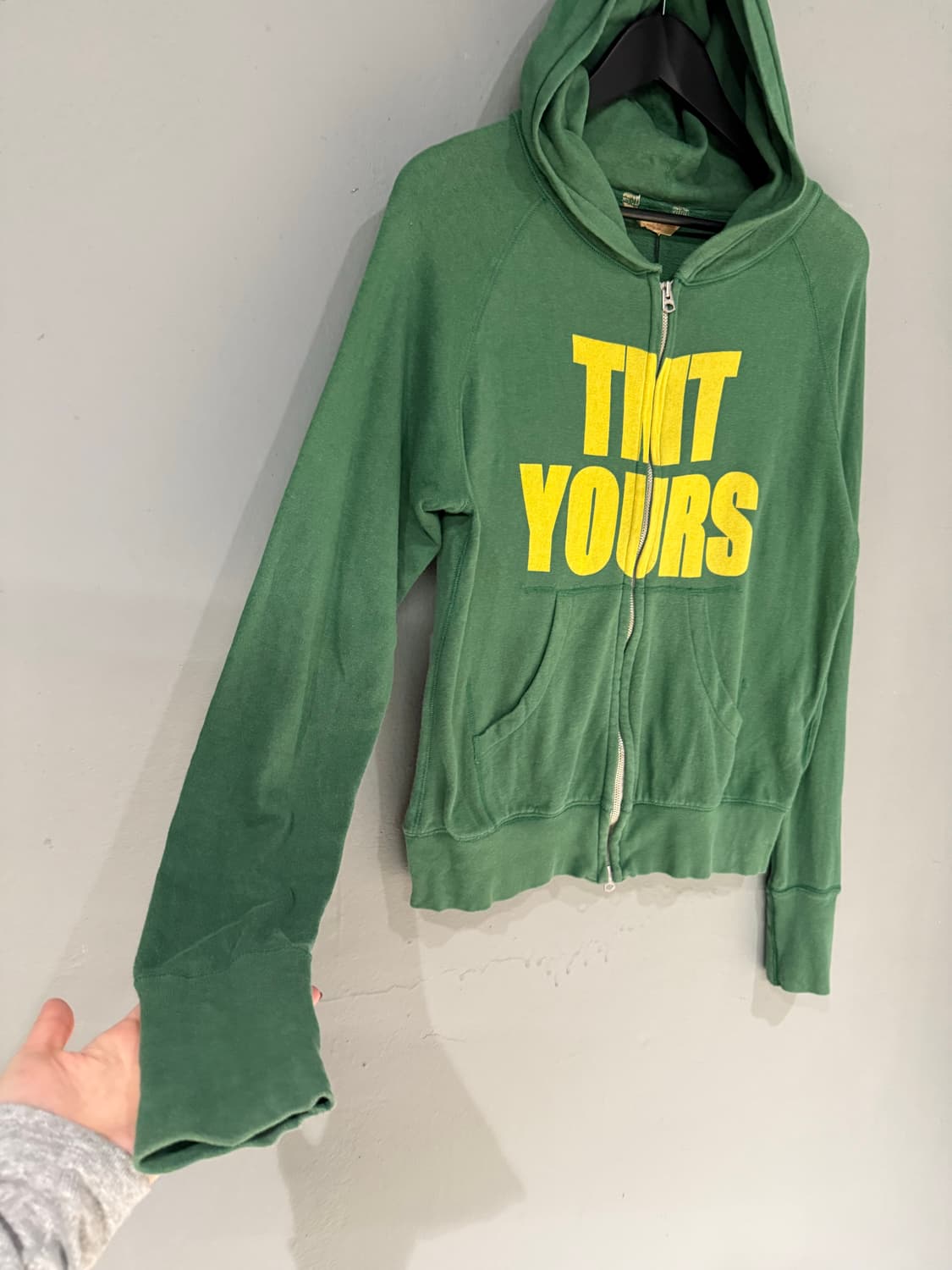 “TMT YOURS" back numbering hood zip-up 상품이미지8