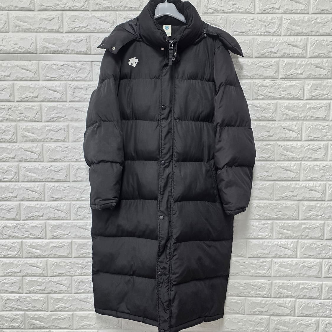 택포) 데상트 블랙 롱패딩 M 상품이미지1