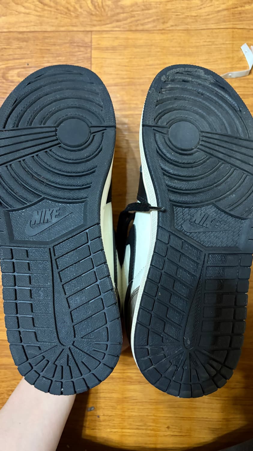 조던 1 레트로 하이 OG 다크 모카 260 상품이미지6