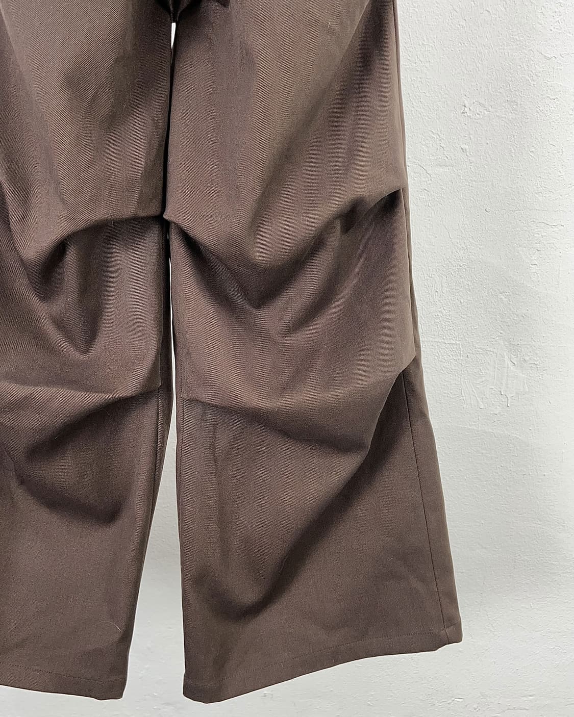 우마미즘 다크 브라운 와이드 스트럭처 드레이프 코튼 팬츠 상품이미지5