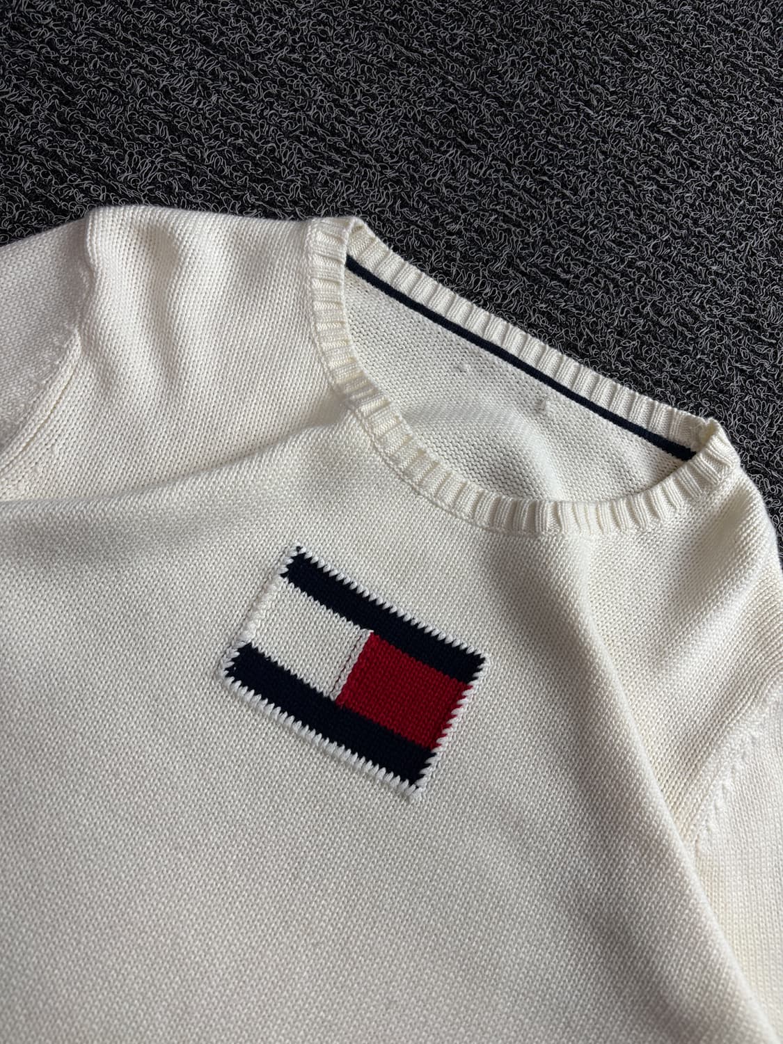 타미힐피거 플래그 빅로고 라운드넥 니트 3878 상품이미지3