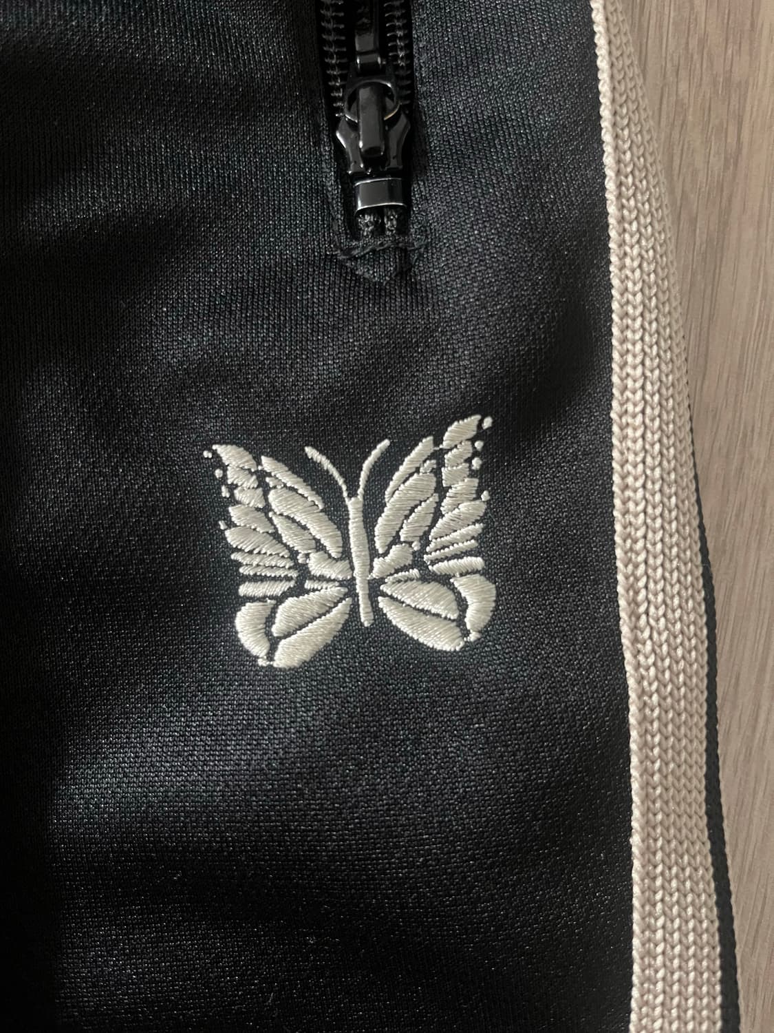 니들스 내로우 트랙팬츠 xs 블랙 상품이미지2