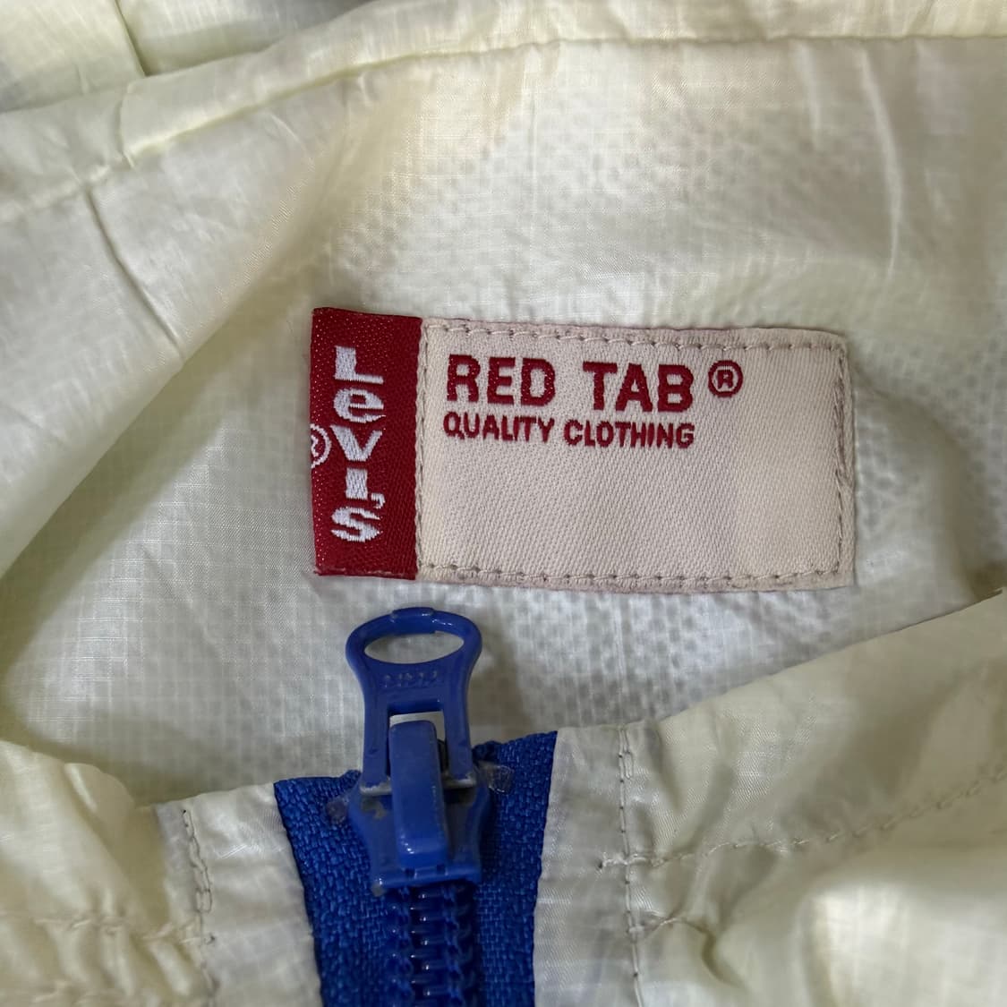 160 리바이스 레드텝 후드 바람막이 0313T 상품이미지3