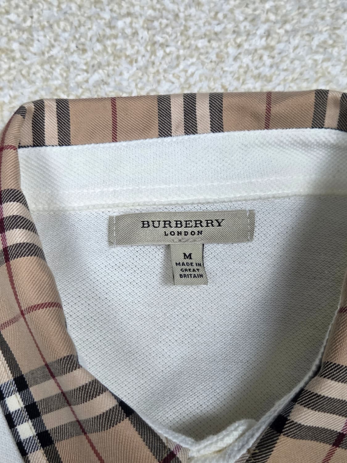 [버버리] 런던 노바 체크 카라 피케 반팔 폴로 셔츠 | S00132 상품이미지3