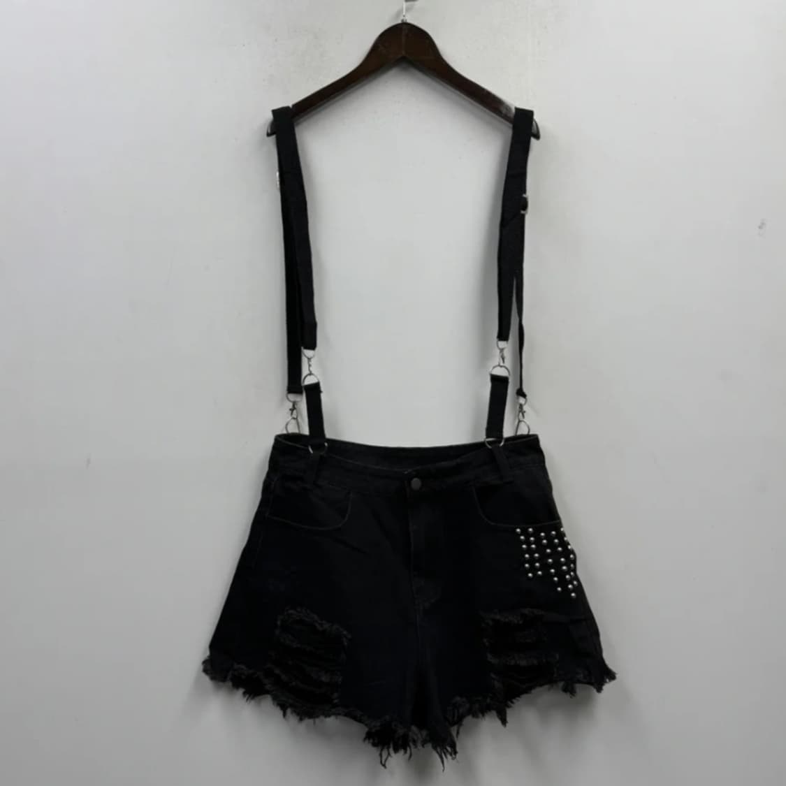 펑크 무드 스터드 포인트 멜빵 데님 쇼츠 상품이미지1