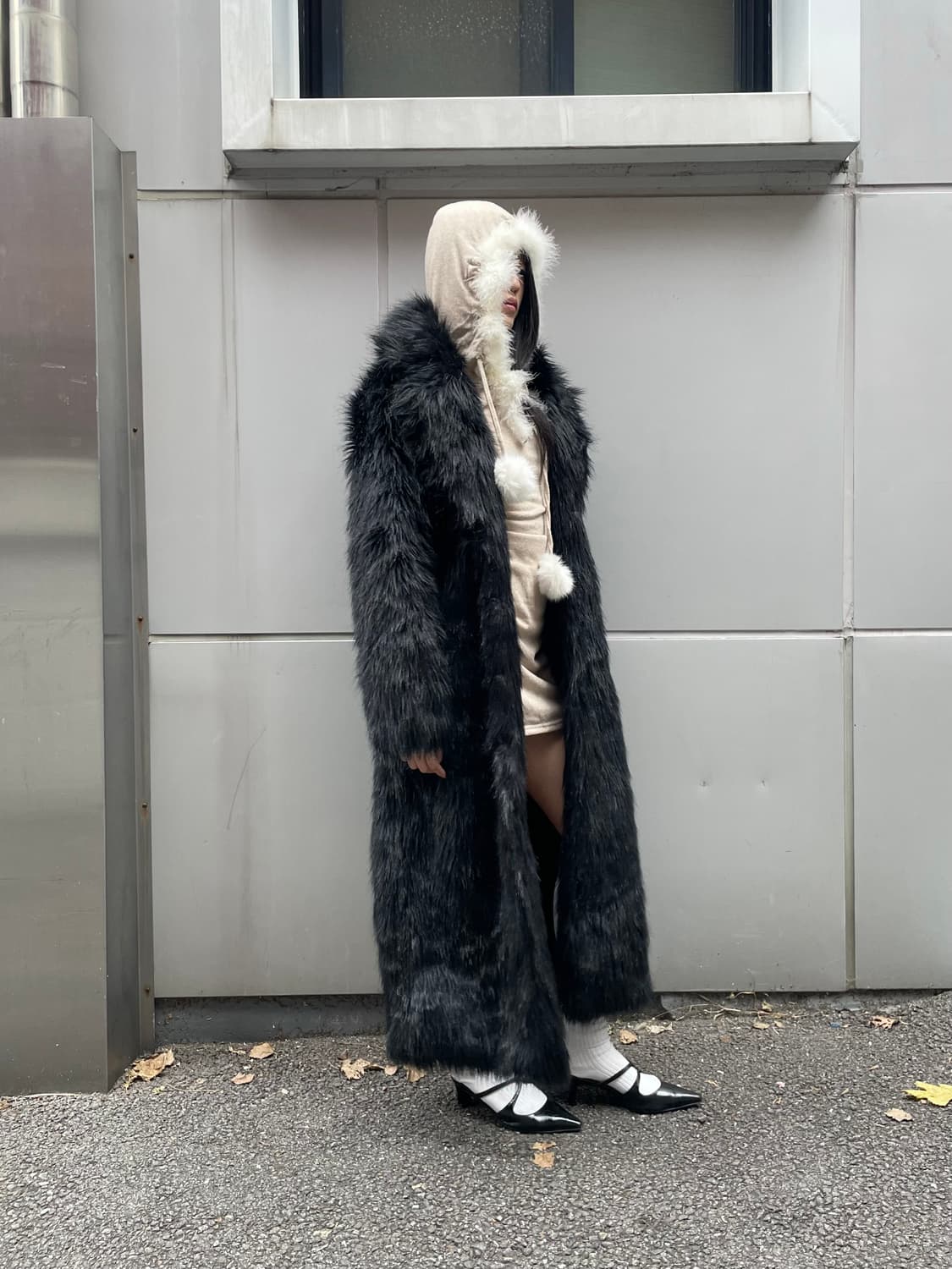 Black long shaggy faux fur coat 상품이미지2