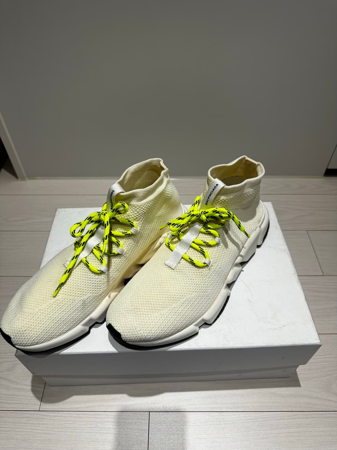 발렌시아가 니트스피드트레이너 43사이즈 상품이미지1