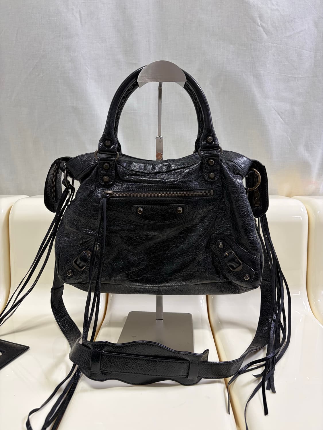 [A 정품] 발렌시아가 시티 모터백 타운 블랙 상품이미지6