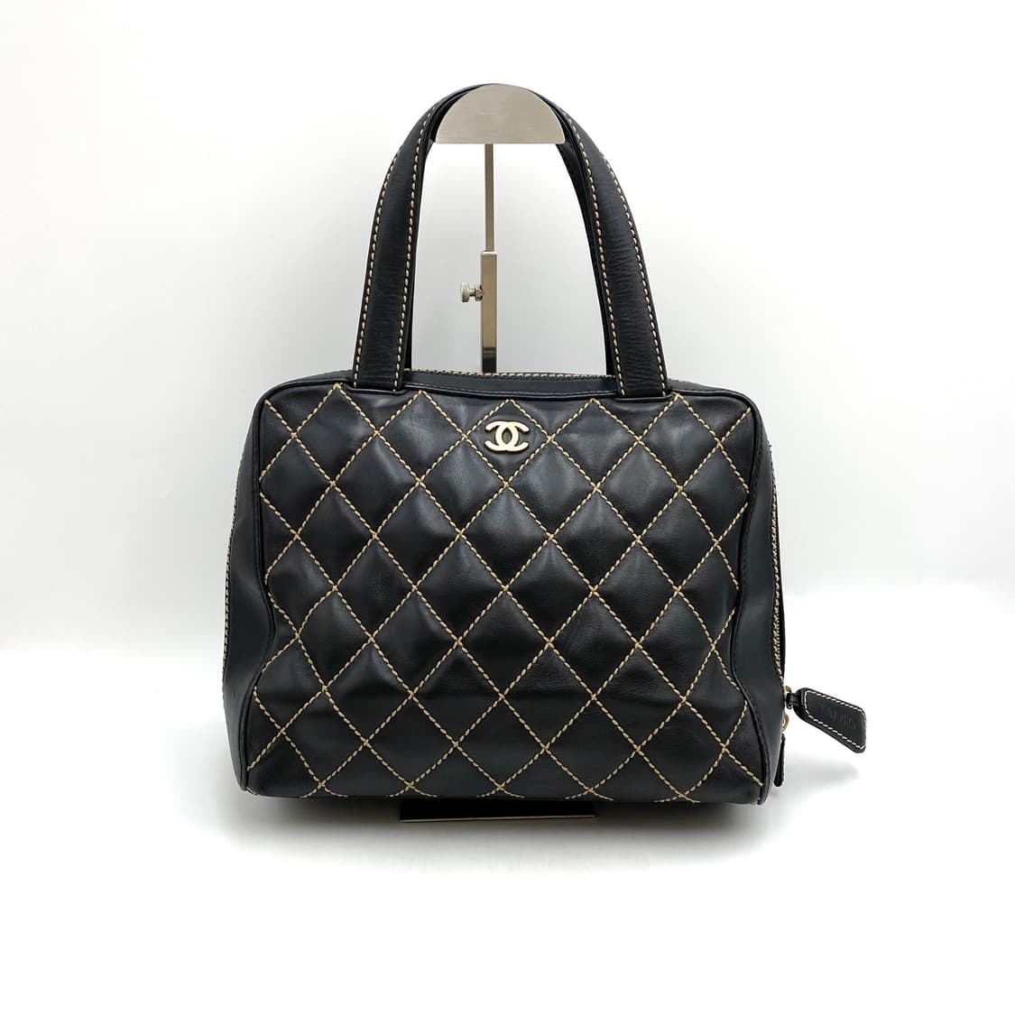 샤넬 빈티지 와일드 스티치 토트백 블랙 상품이미지1