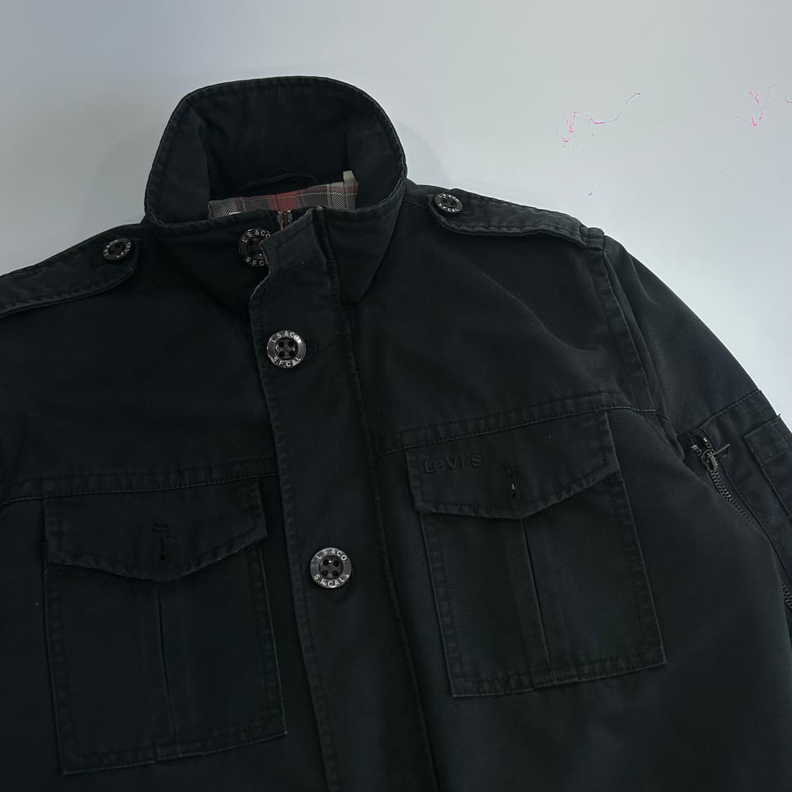 Levis 리바이스 블랙 워크 패딩 점퍼 상품이미지5