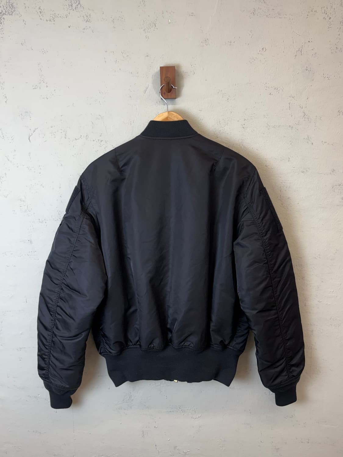 알파인더스트리 MA-1 블랙 자켓 상품이미지2