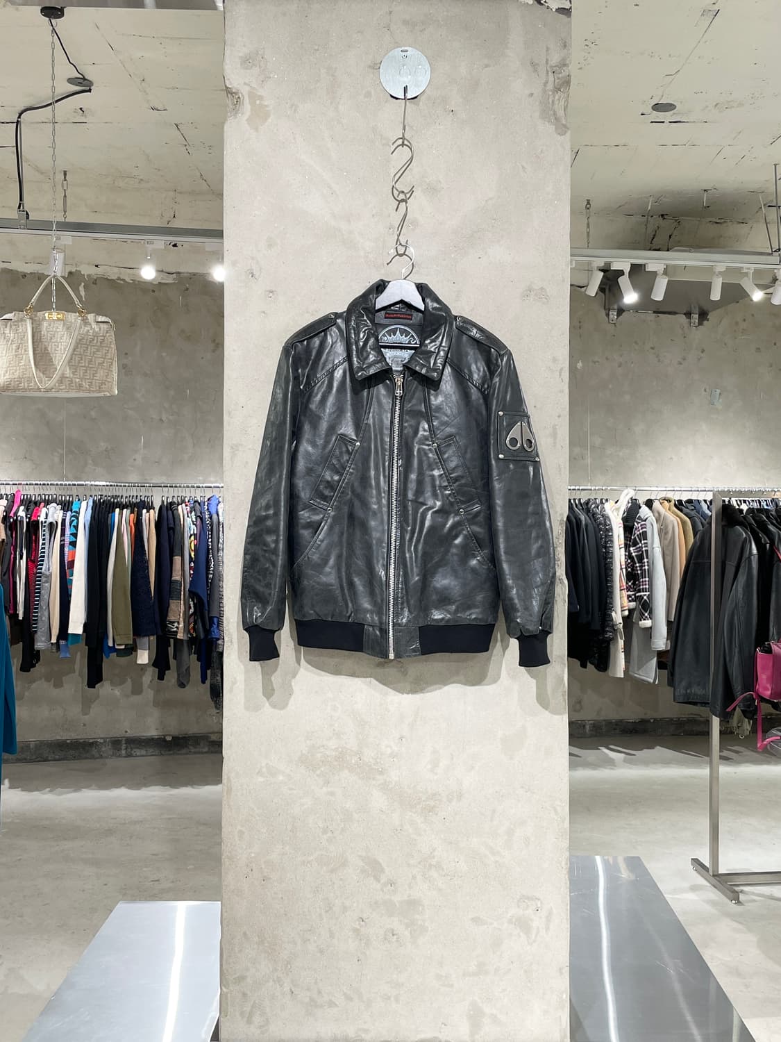 무스너클 차콜 그레이 레더 자켓 상품이미지1