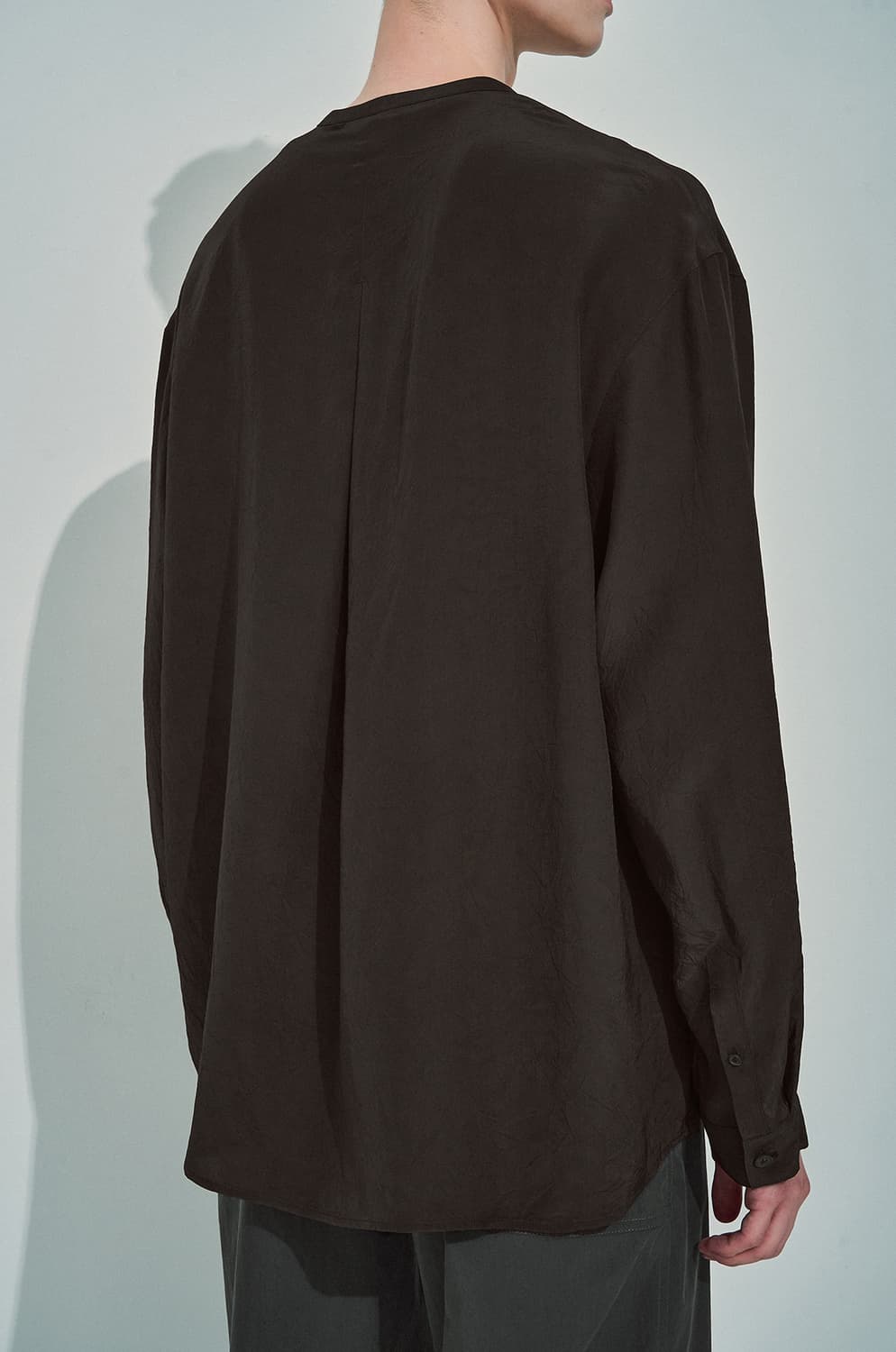 105/ 타임옴므 24SS 크링클 백 인버티드 셔츠 상품이미지2