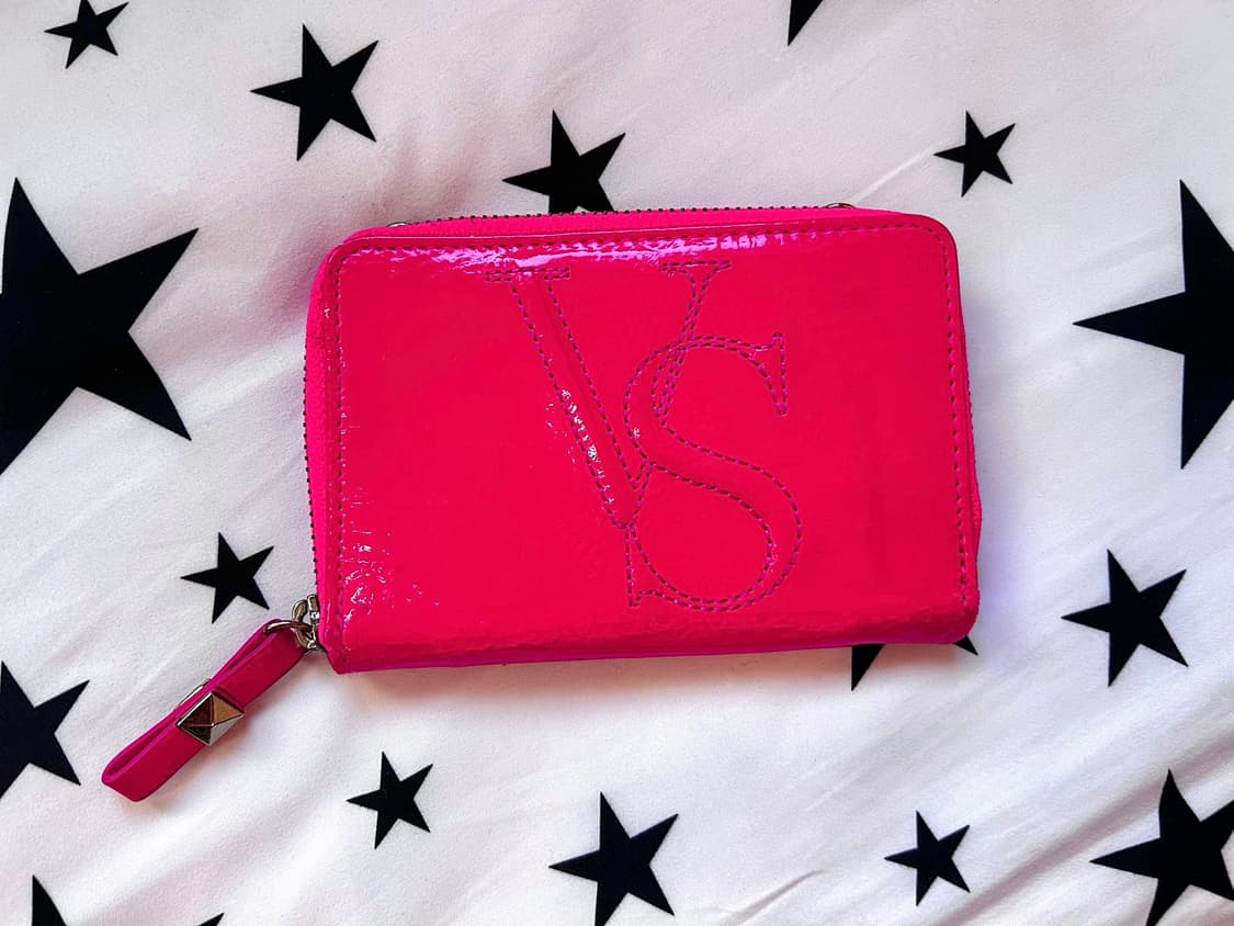 Victoria's Secret Hot Pink Stud Wallet 상품이미지1
