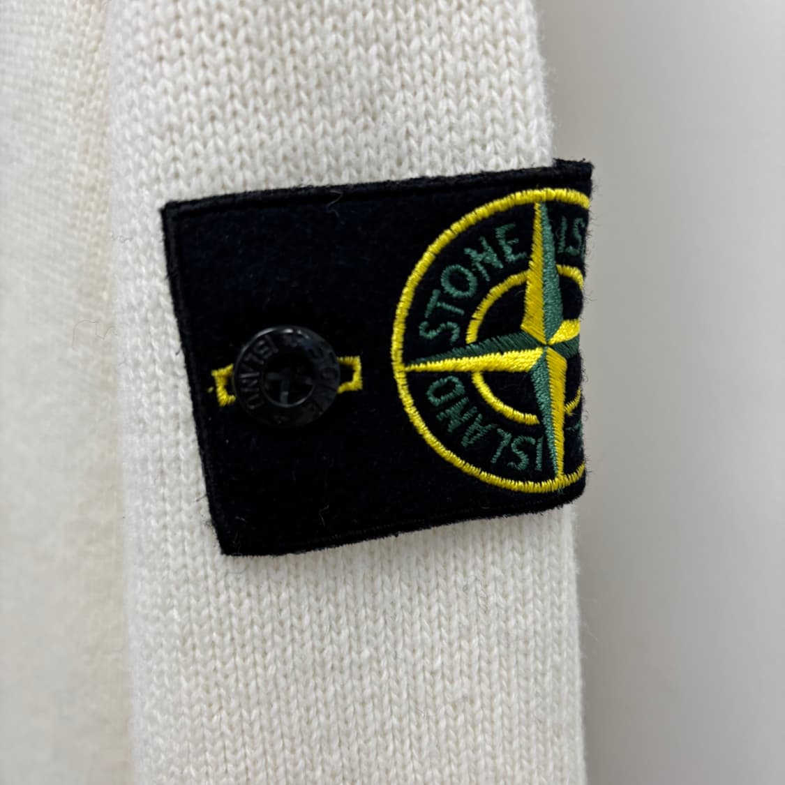 [M]스톤아일랜드 반집업 니트 상품이미지2