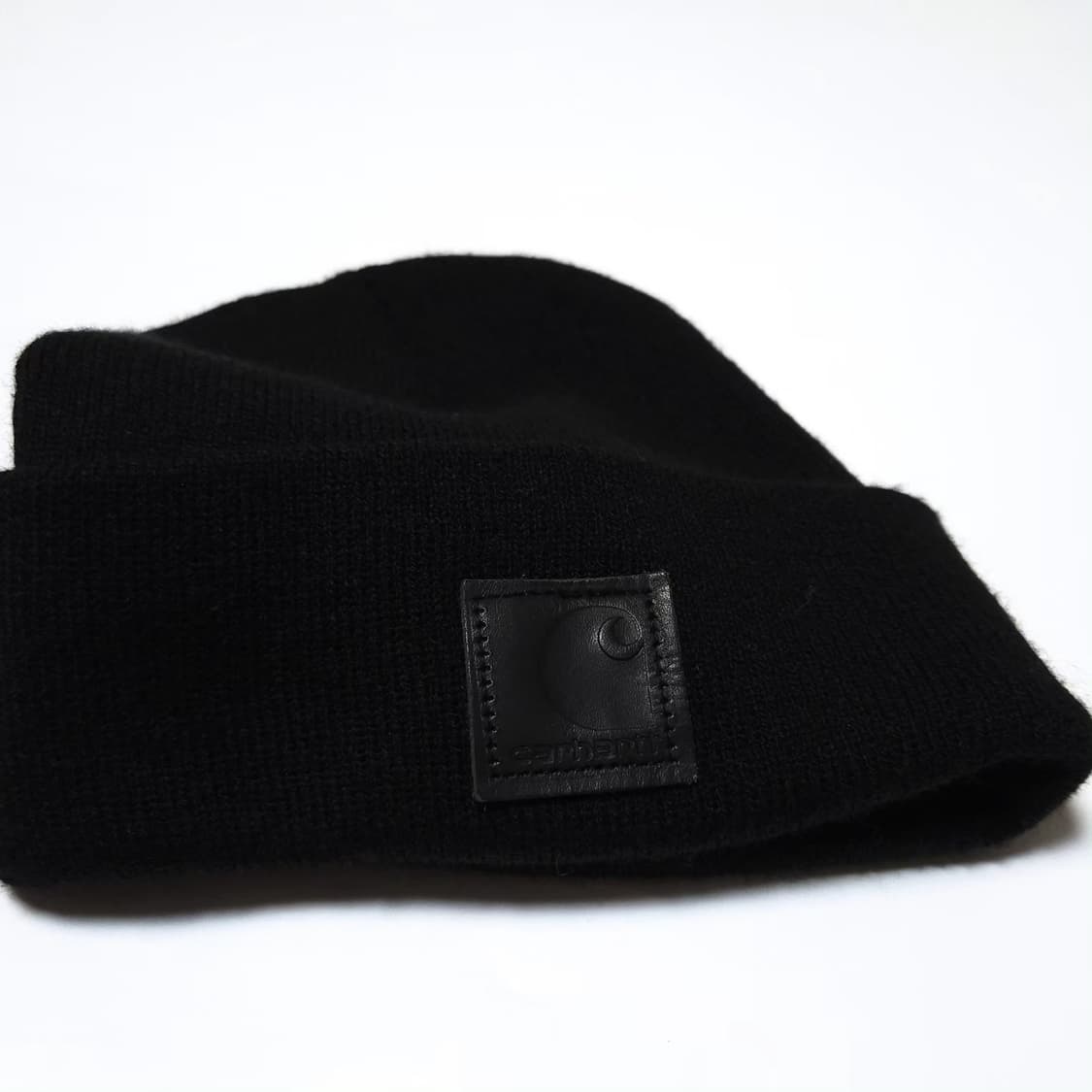 칼하트 레더 로고 니트 와치캡 비니 블랙 상품이미지2