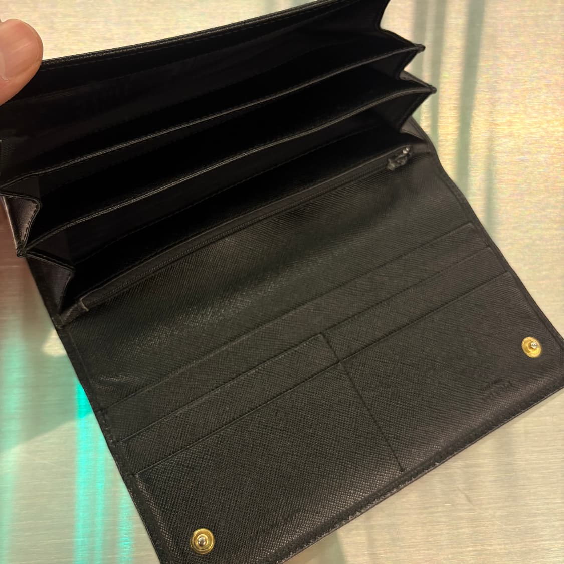 프라다 레더 장지갑 상품이미지3