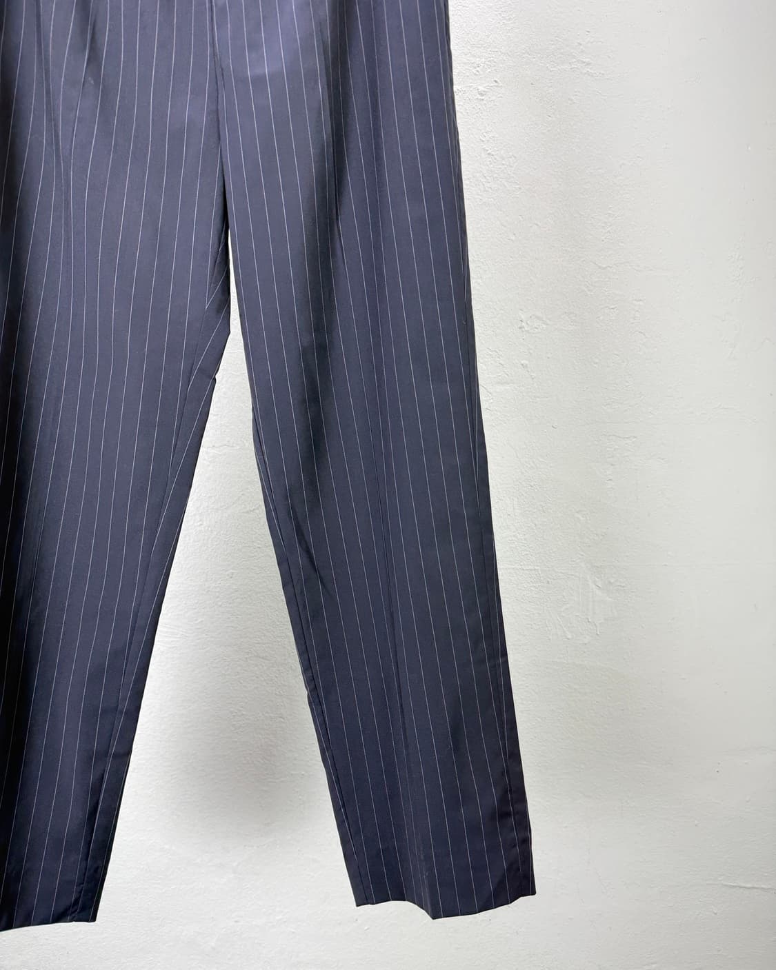 메종 마르지엘라 넘버링 4 스트라이프 핀 플리츠 밴딩 팬츠 상품이미지5