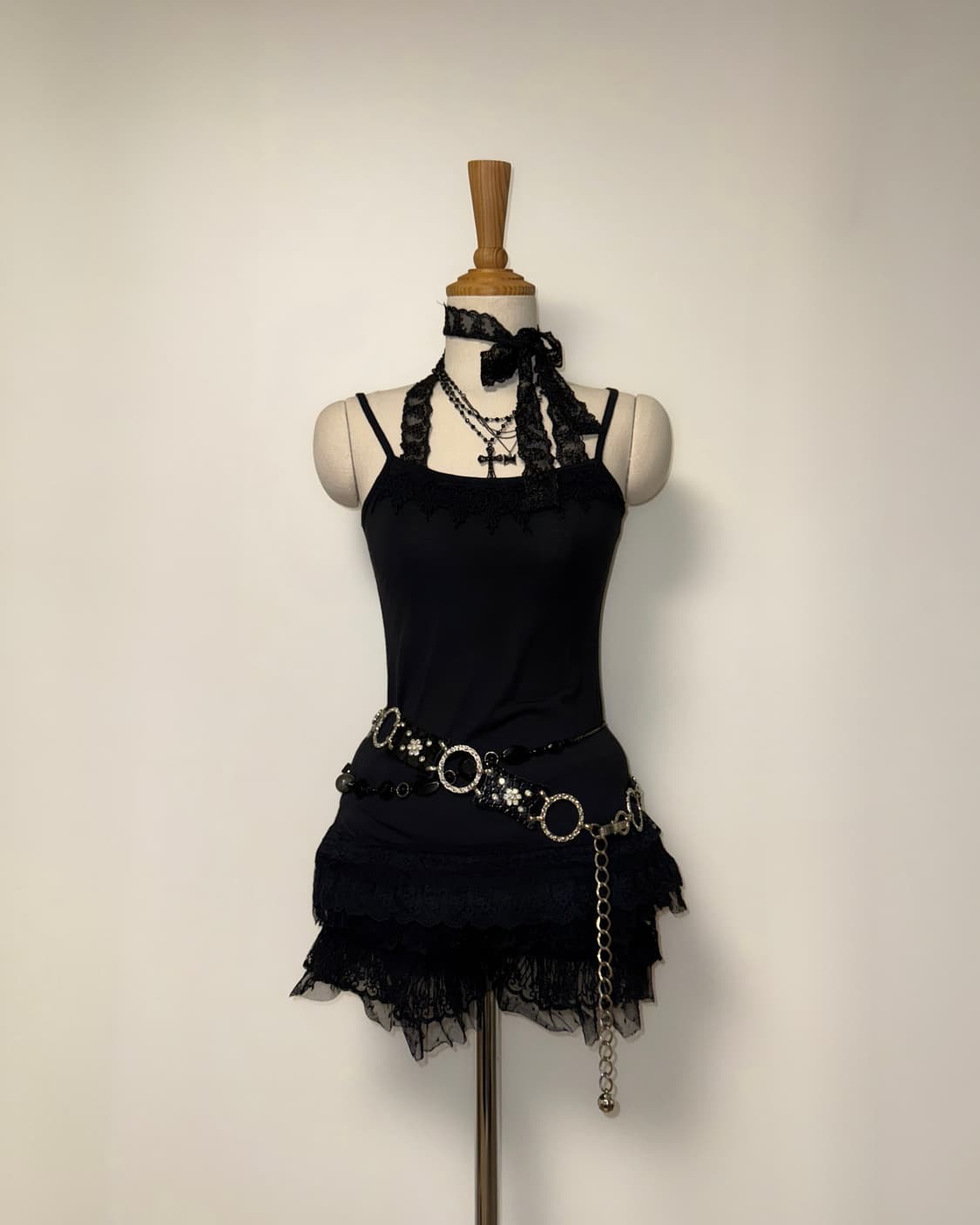 홀터 레이스 옆트임 고스페어리 나시 상품이미지1