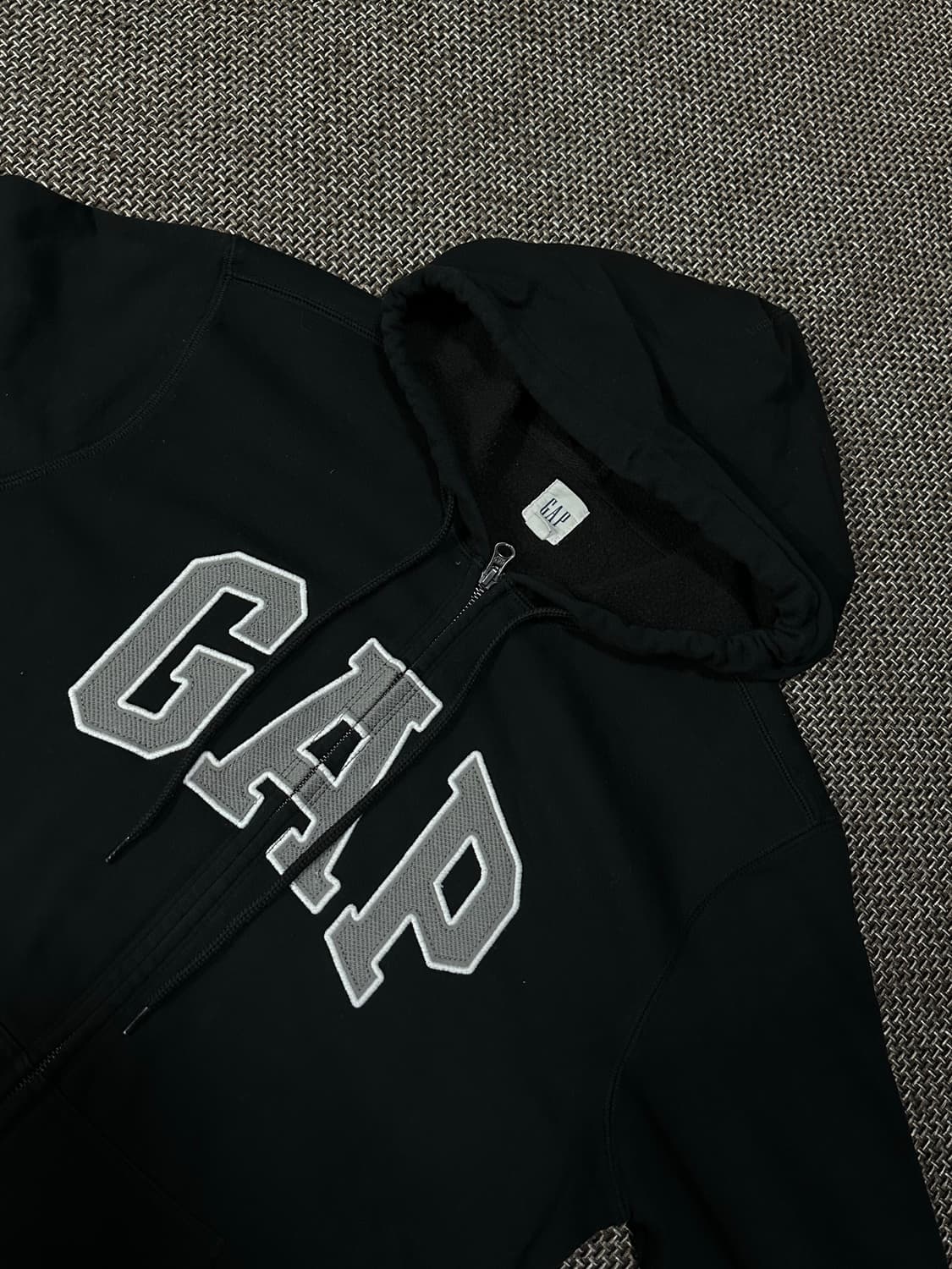갭 검정 후드집업 상품이미지1