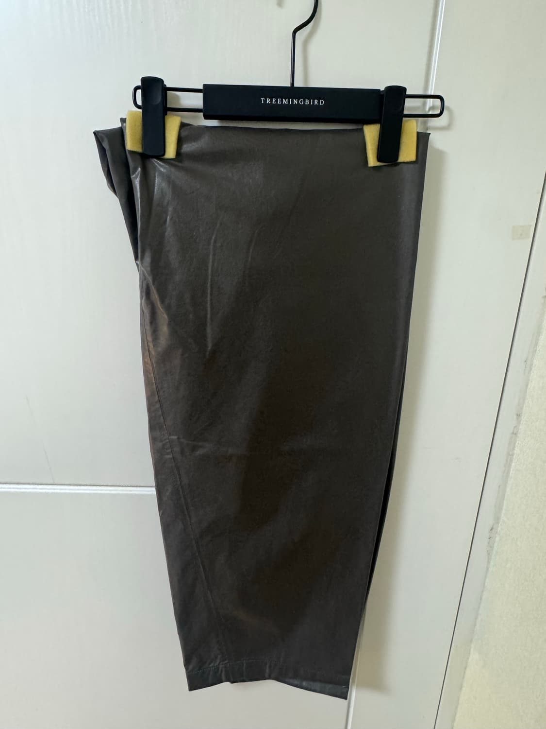 트리밍버드 커브드 레더 팬츠 모카그레이 S 상품이미지1