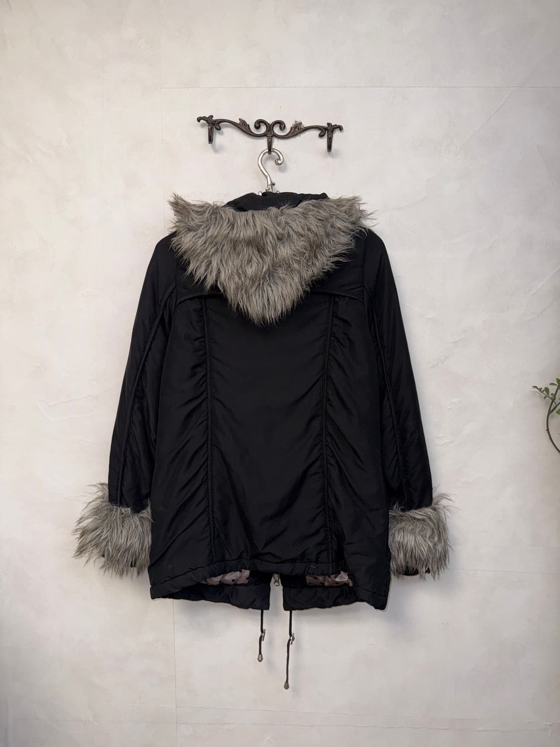 Maison Gilfy black fur two ways hood jk 상품이미지3