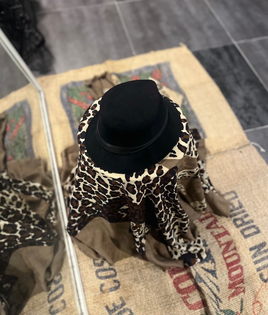 Hermès Rabbit Felt Calf Leather Trim Hat 상품이미지3