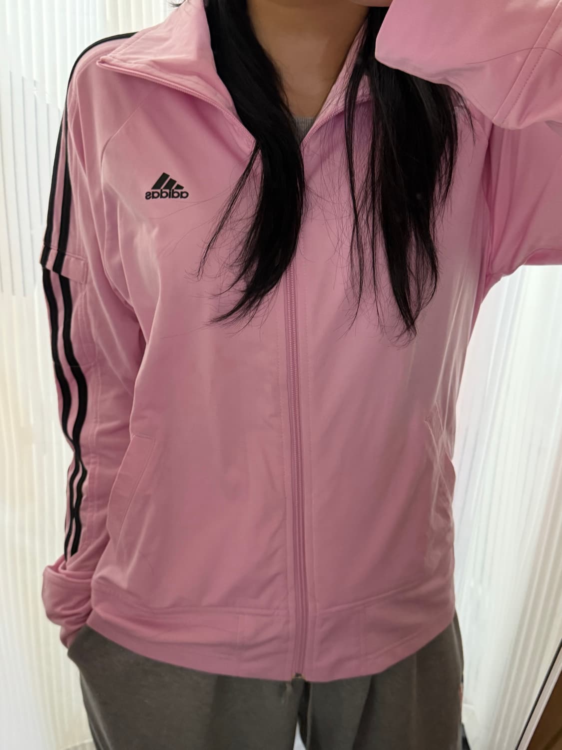아디다스 핑크 바람막이 집업 상품이미지1