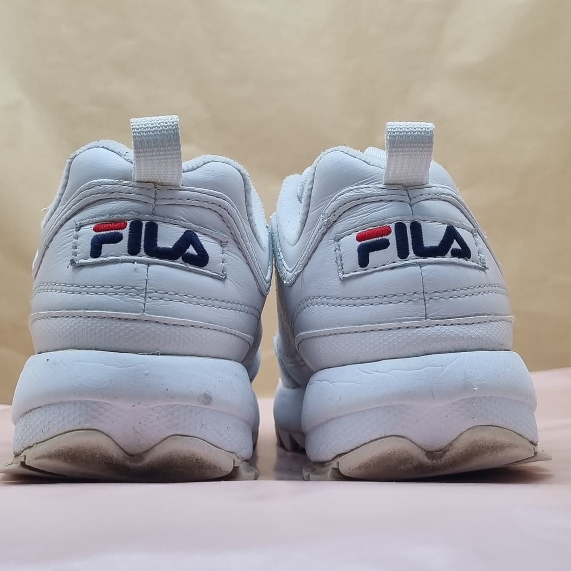 휠라  디스럽터2 흰색 운동화 235 상품이미지4