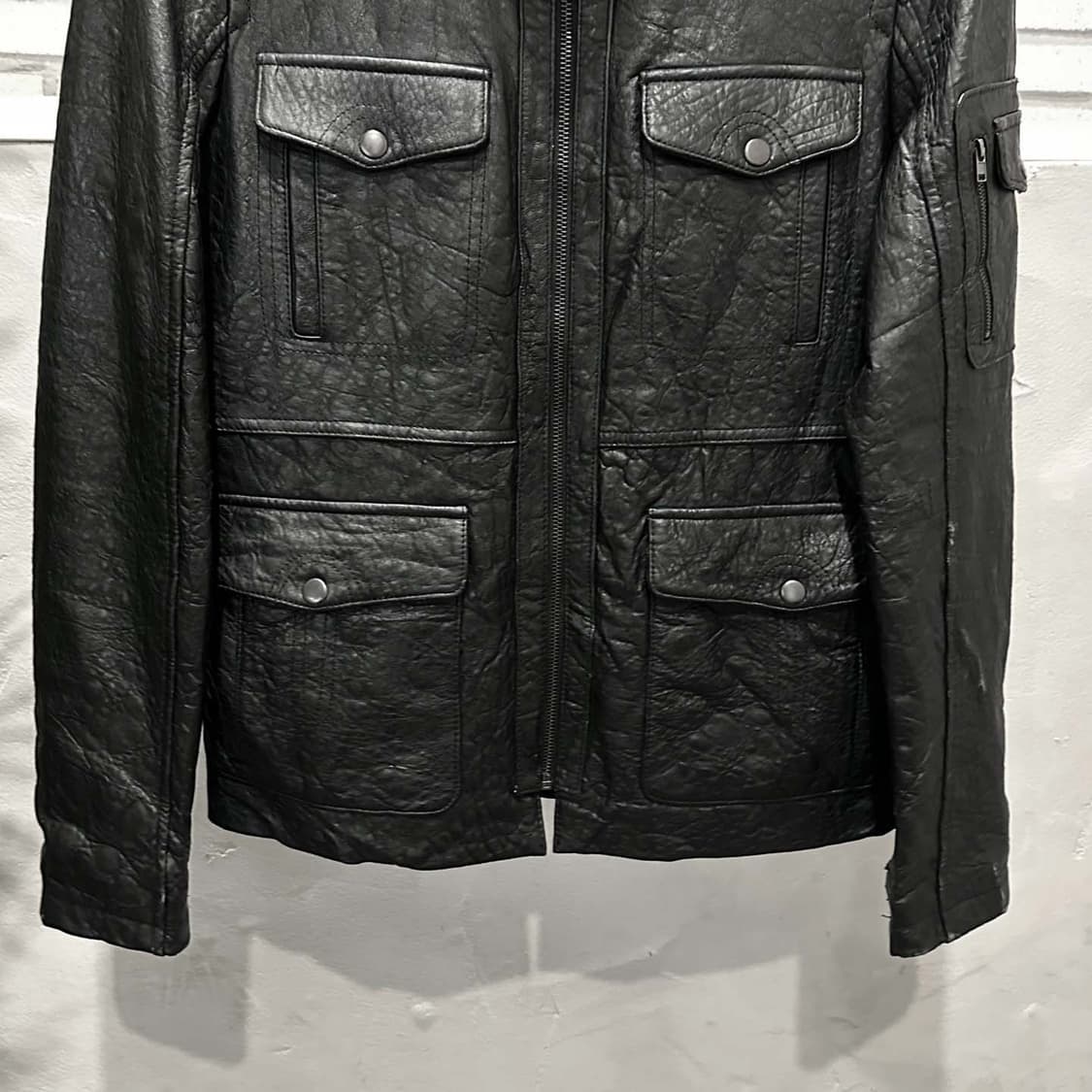  KR VINTAGE 양가죽 레더 자켓 하이넥 4포켓 견장 디테일 블랙 상품이미지5