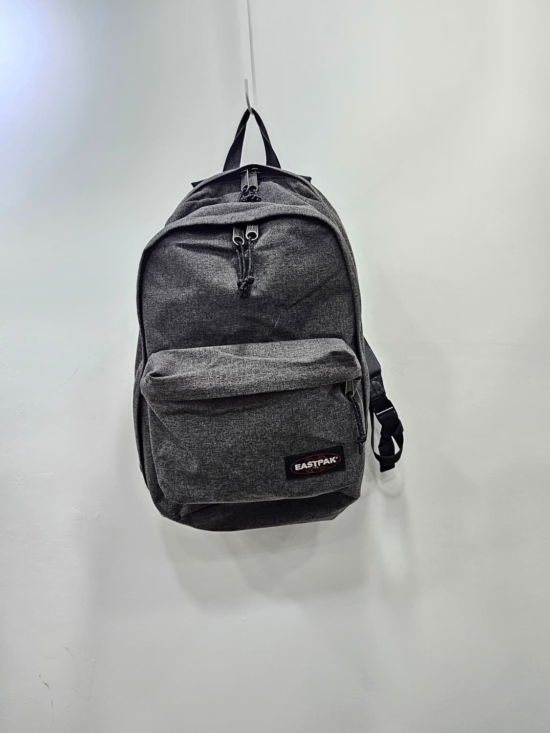 이스트팩(EASTPAK) 백팩 상품이미지1