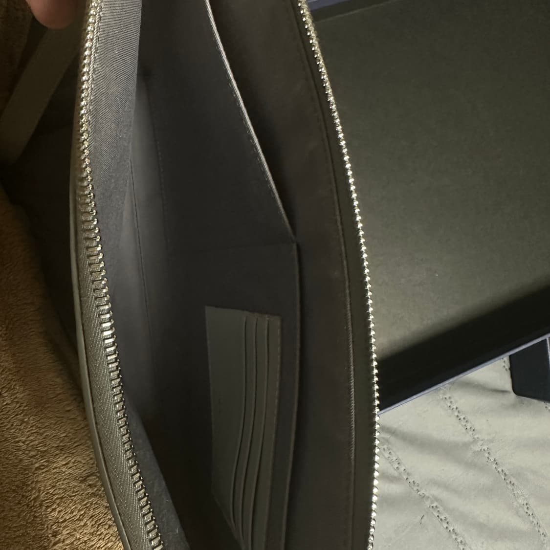 디올 다이아몬드 클러치백 그레이 정품 거의 새상품 팝니다 상품이미지7