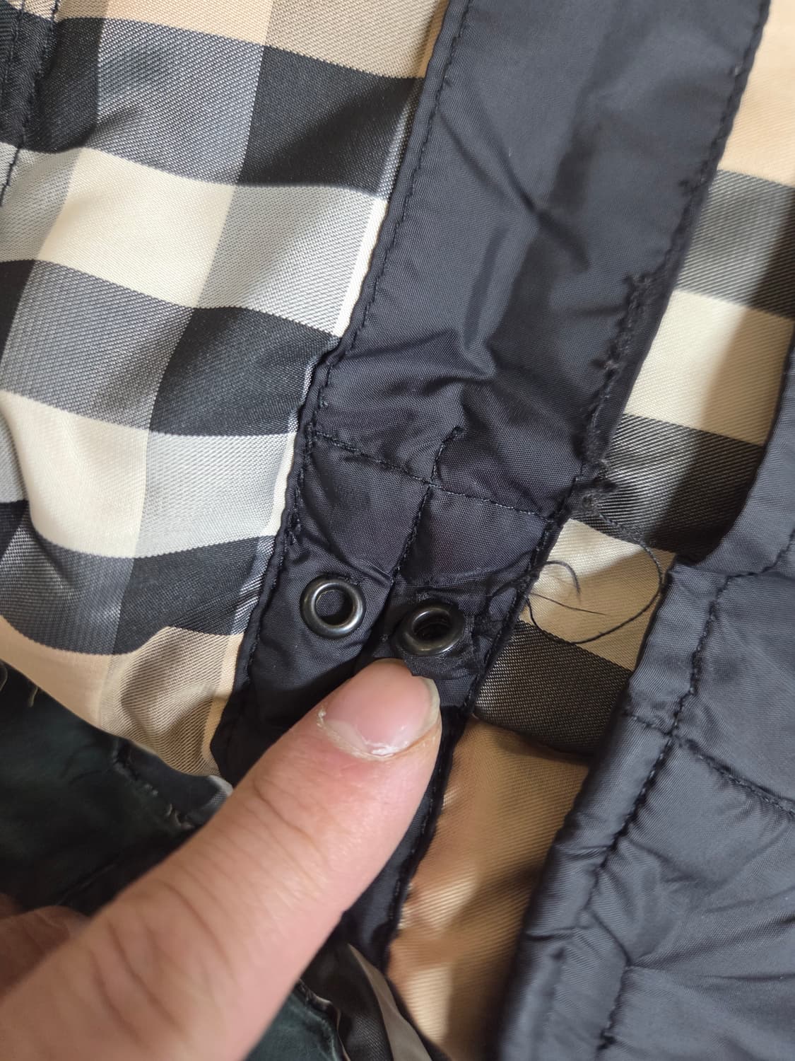 버버리 브릿 여성 레더 경량패딩 자켓 xl 상품이미지9