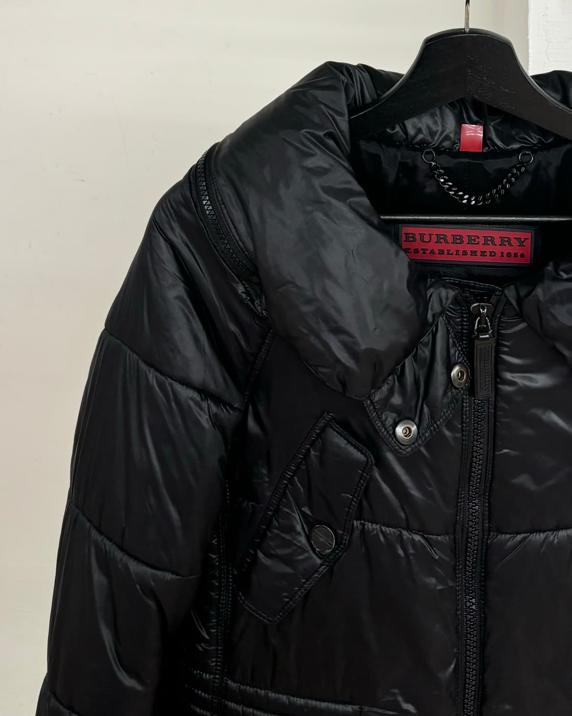 버버리 블랙 패딩 자켓 상품이미지3