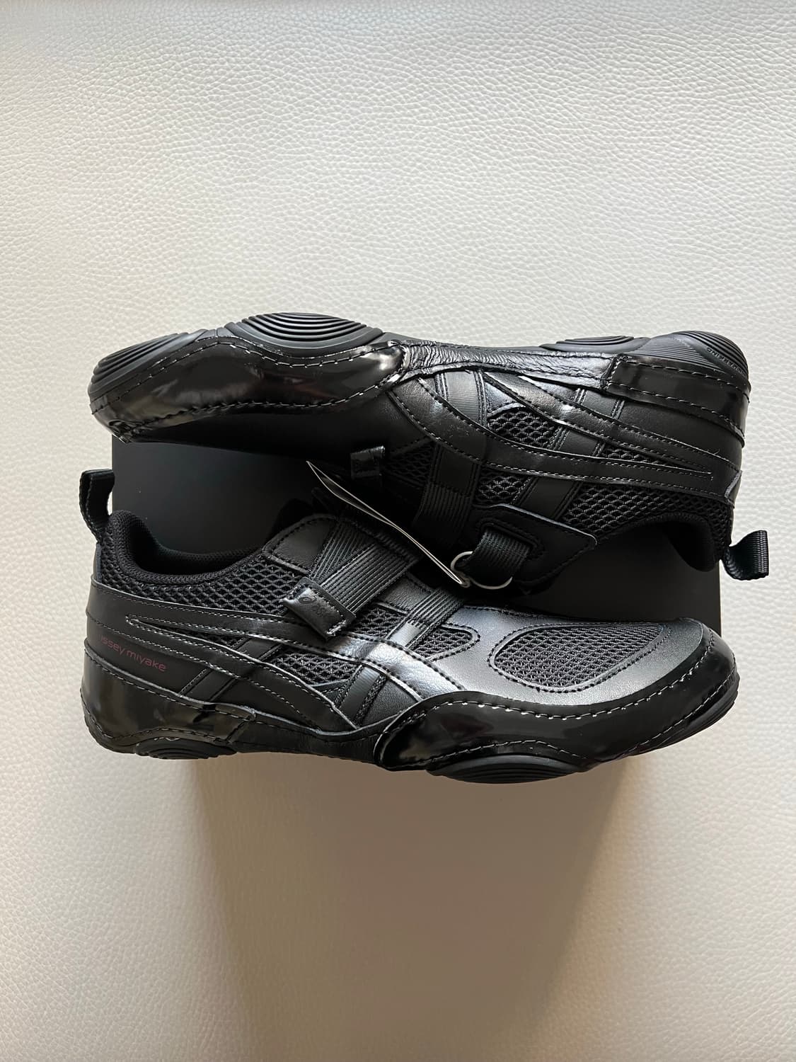 아식스 이세이미야케 하이퍼 테이핑 블랙 상품이미지2