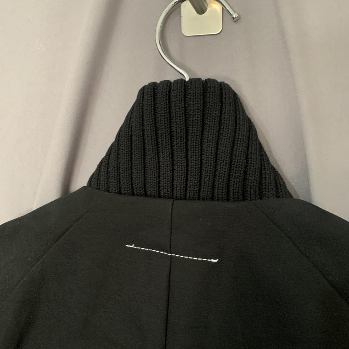 42 MM6 메종 마르지엘라 니트 리브 카라 블랙 코트 상품이미지4