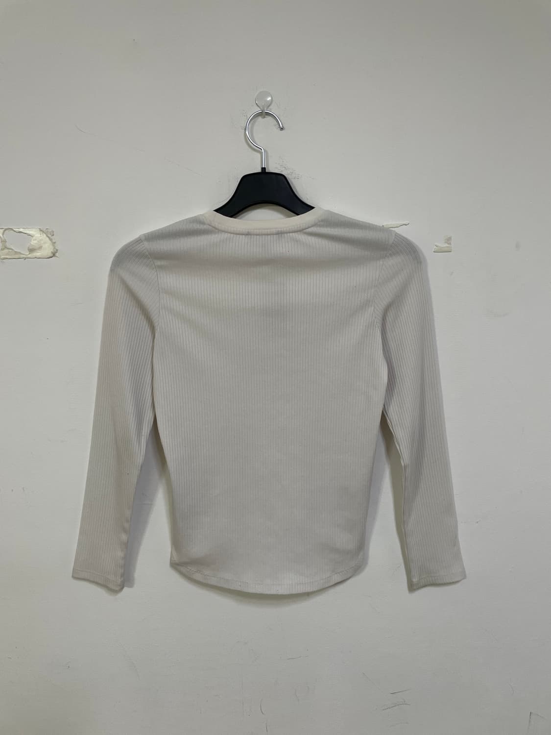 게스 쉬크 긴팔 티셔츠 화이트 상품이미지3