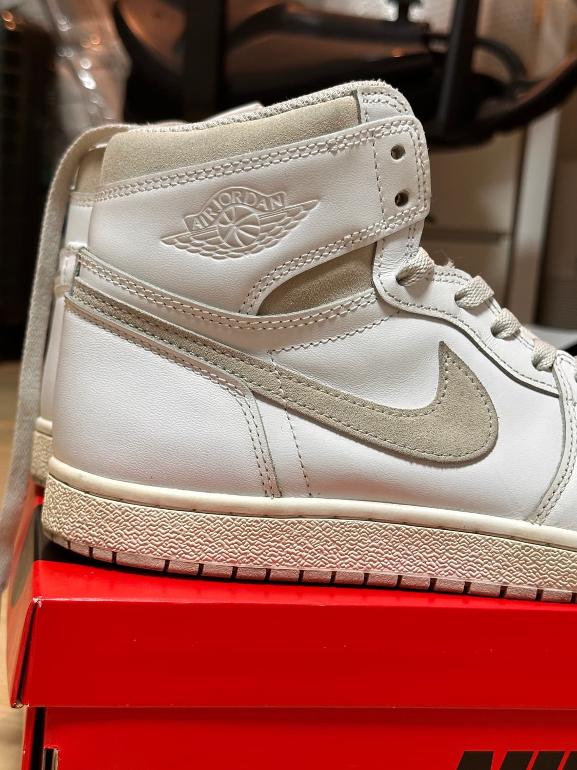 조던 1 하이 85 화이트 뉴트럴 그레이 280 상품이미지5