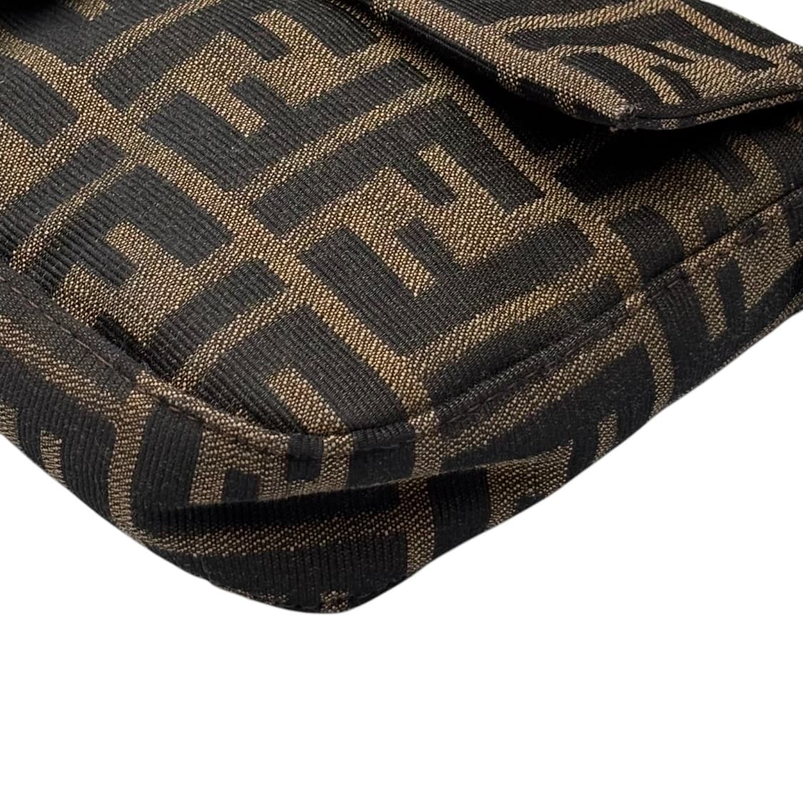 펜디 바게트백 빅FF 주카 브라운 상품이미지4