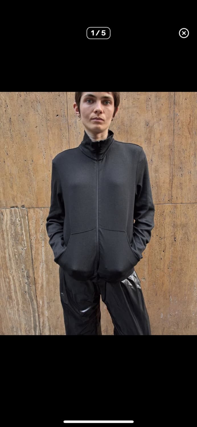 머듈 넥집업 블랙 상품이미지1