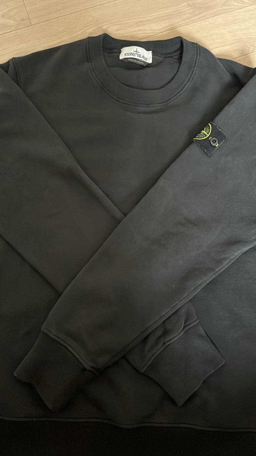 스톤아일랜드 블랙 맨투맨 상품이미지2