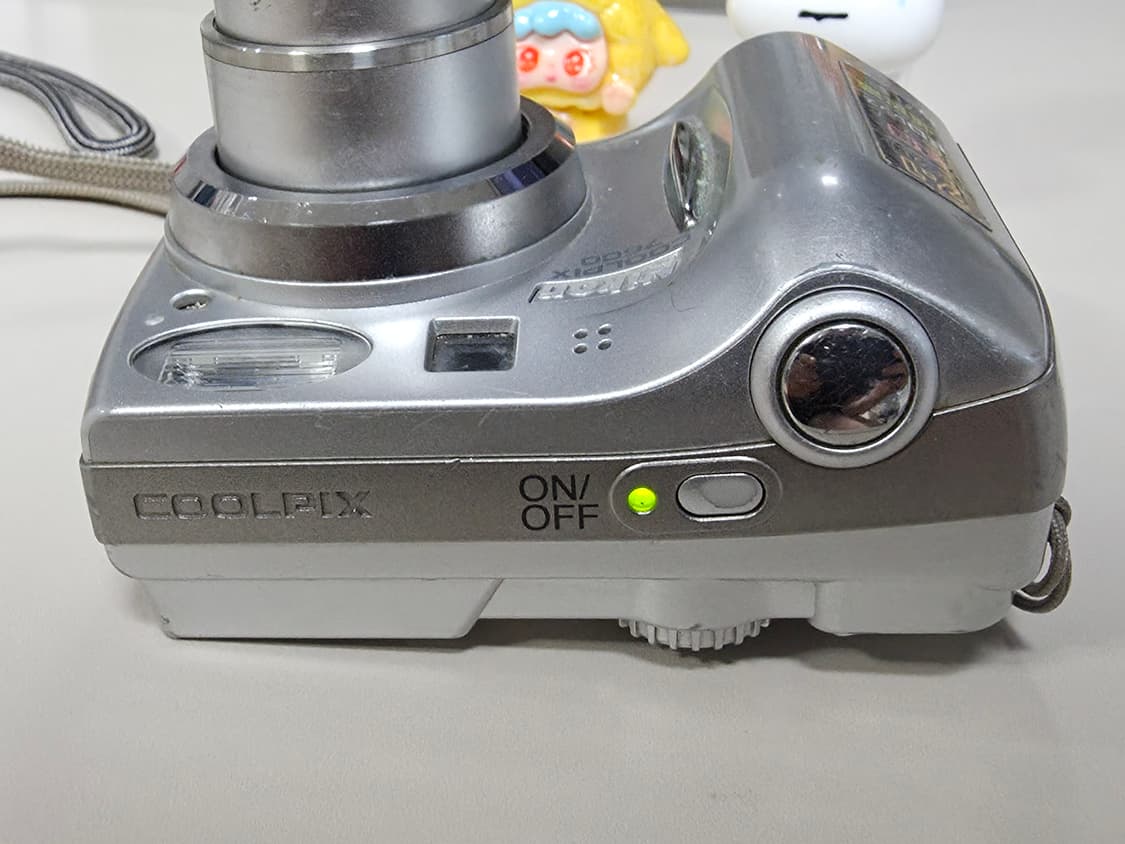 니콘 쿨픽스 7600 빈티지 디지털카메라 상품이미지2