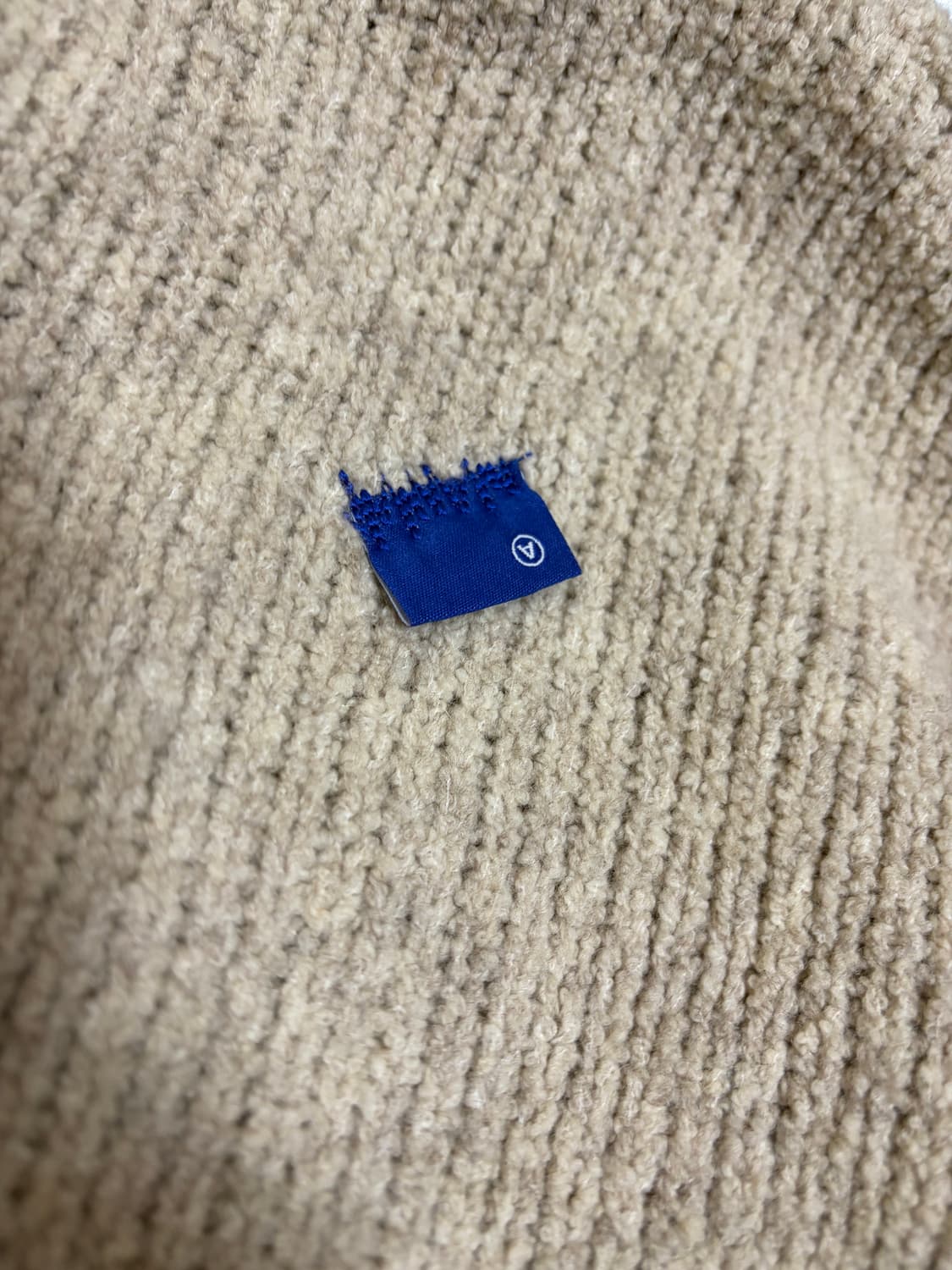 아더에러 시그니피컨트 니트집업 오트밀 상품이미지3