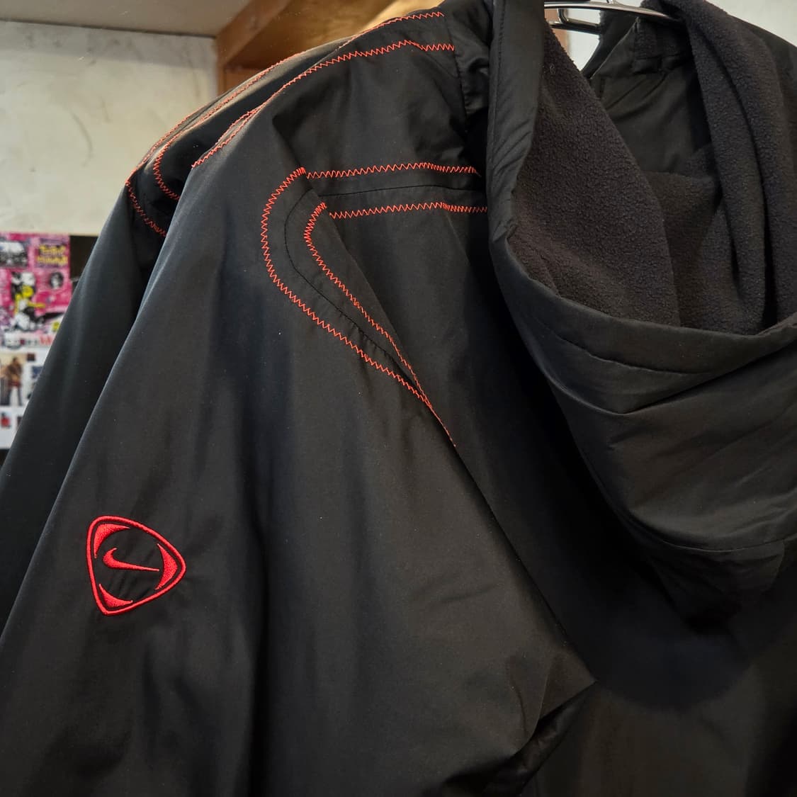 NIKE 블랙 누빔 후드 바람막이 점퍼 상품이미지5