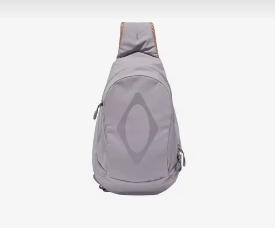 미스치프 롬버스 포켓 슬링백 상품이미지1