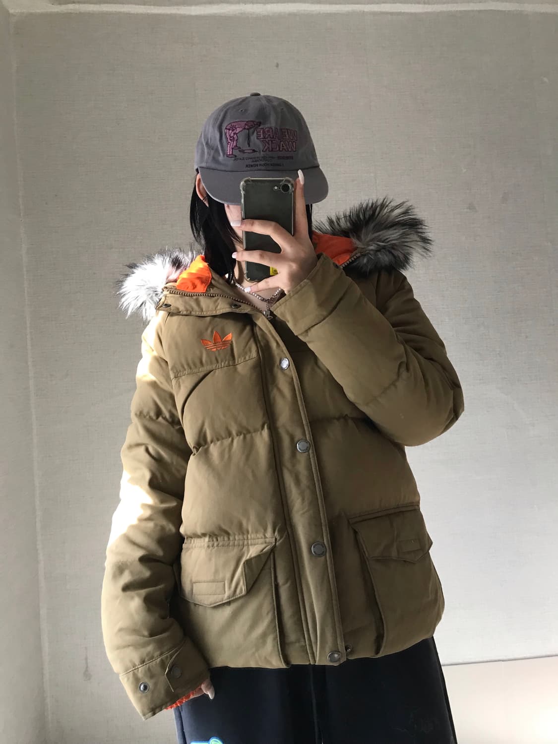 아디다스 베이지 퍼 아우터 상품이미지2